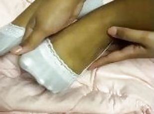 college ebony white toes amateur feet play